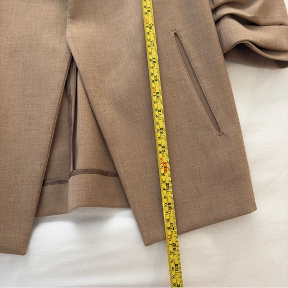 Aritzia Babaton Power Blazer 00 - Picture 4 of 11